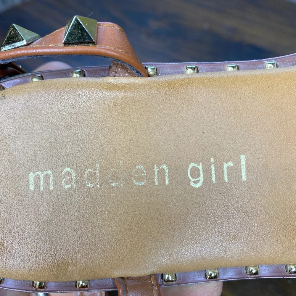 Madden‎ Girl Studded Gladiator Sandals Strappy Ankle Wrap Tan Brown Size 7.5